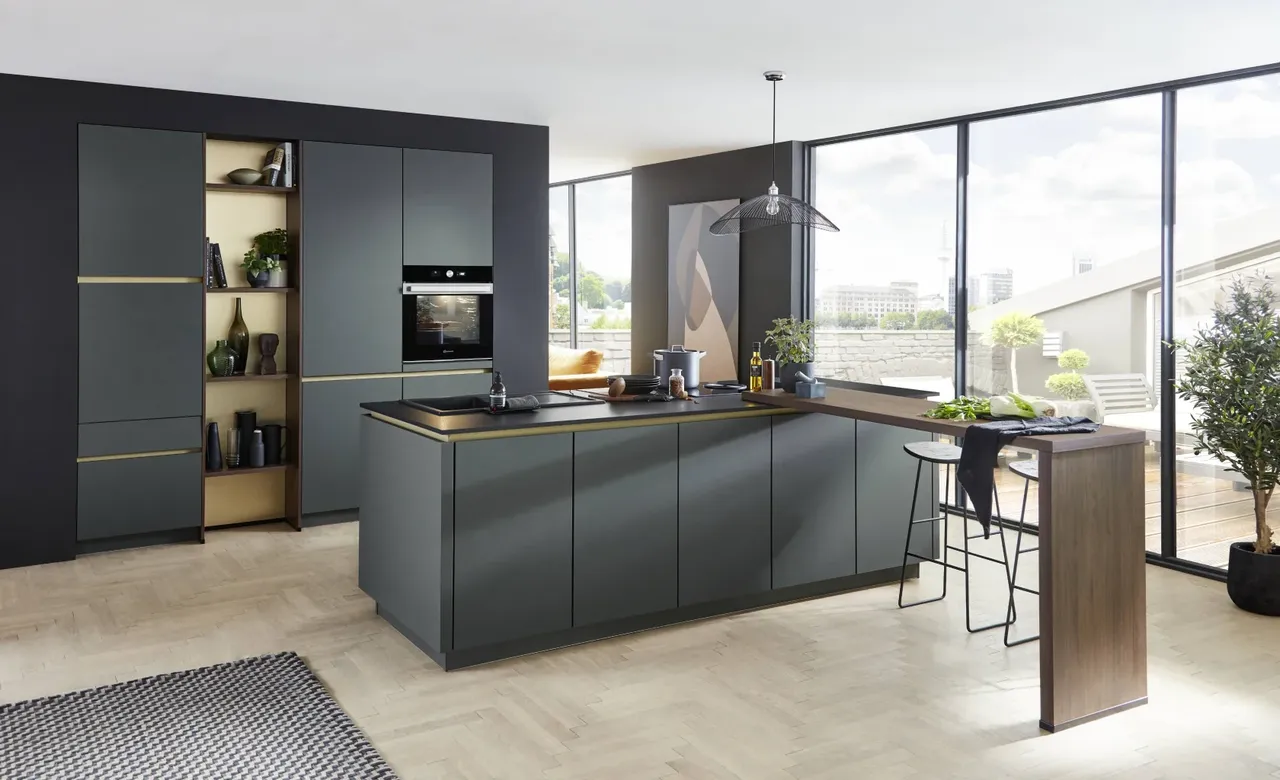 Luxoriöse Küche in Grün