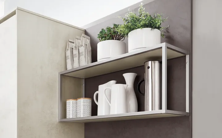 Zwei Wandregale in Edelstahl